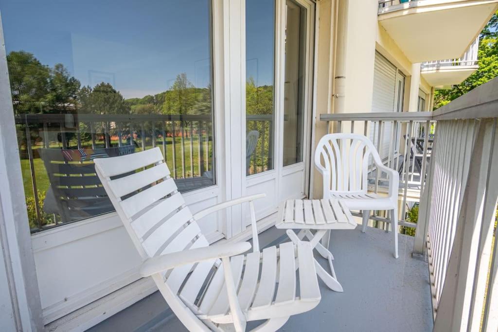 Calme Et Serenite - Balcon - Parking 1 Place Apartment