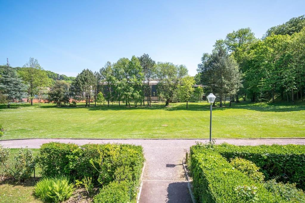 Calme Et Serenite - Balcon - Parking 1 Place Apartment